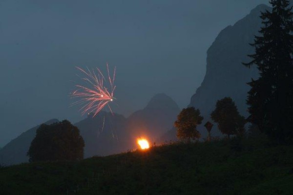 johannifeuer in grainau - (c) r pattke.jpg